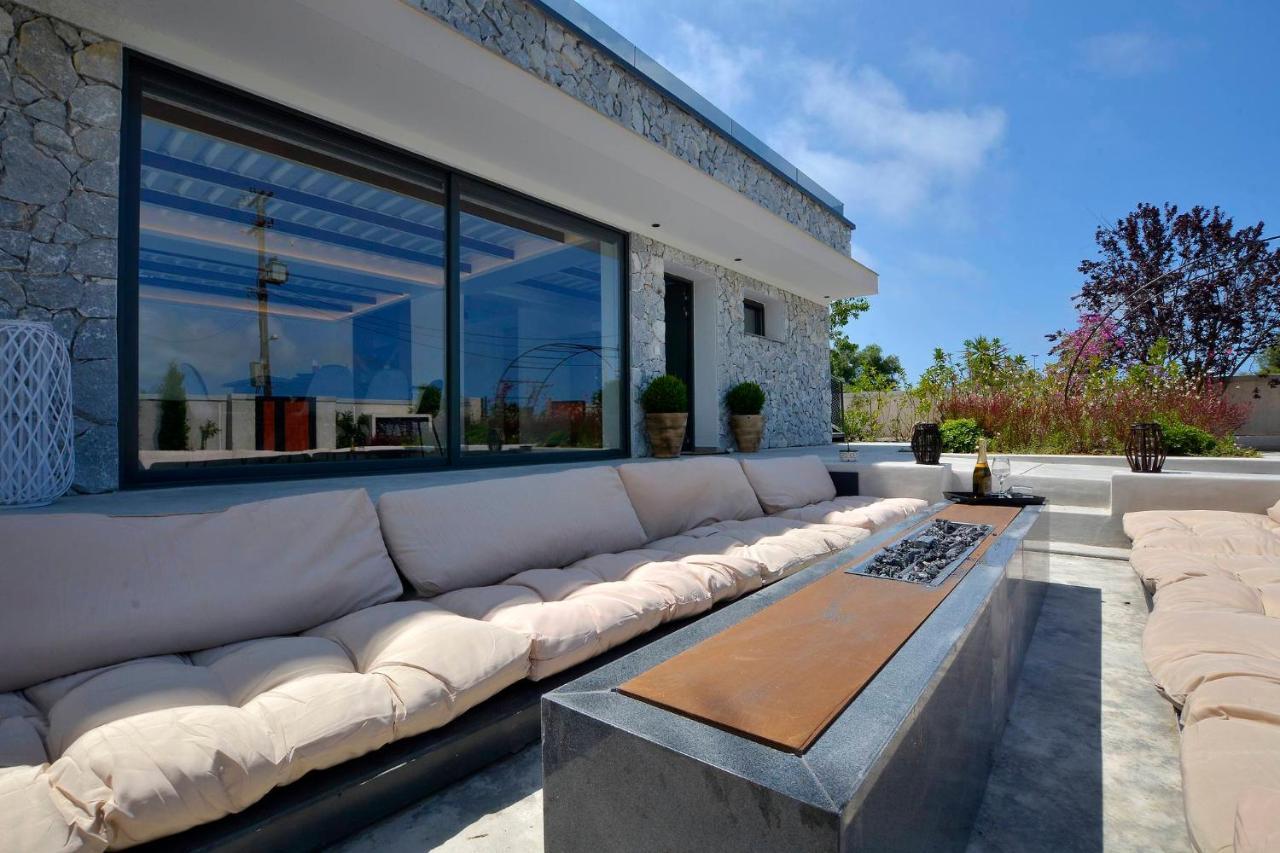 Villa Flamingo - 4 Bedrooms - Private Pool - Next To Renowned Issos Beach & Lake Korission Línia Exterior foto
