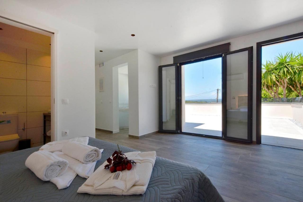 Villa Flamingo - 4 Bedrooms - Private Pool - Next To Renowned Issos Beach & Lake Korission Línia Exterior foto